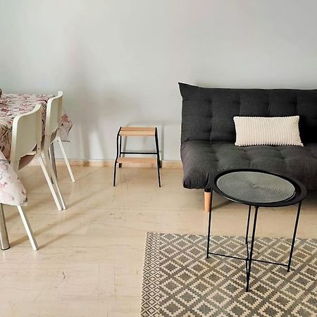 Ferienwohnung Δίπλα Στο Πάρκο Kalamata Exterior foto