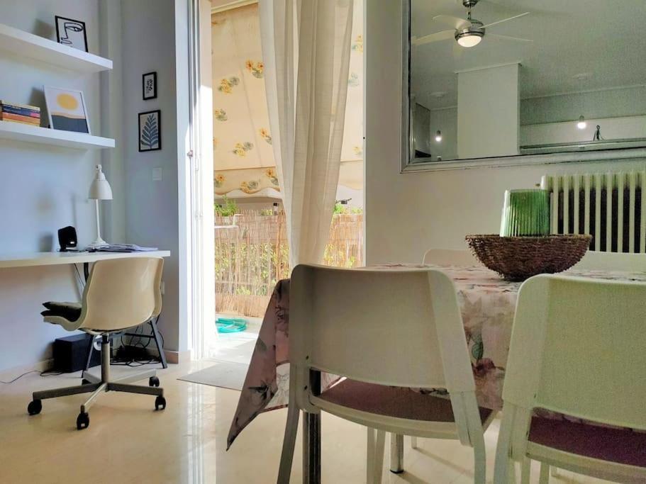 Ferienwohnung Δίπλα Στο Πάρκο Kalamata Exterior foto